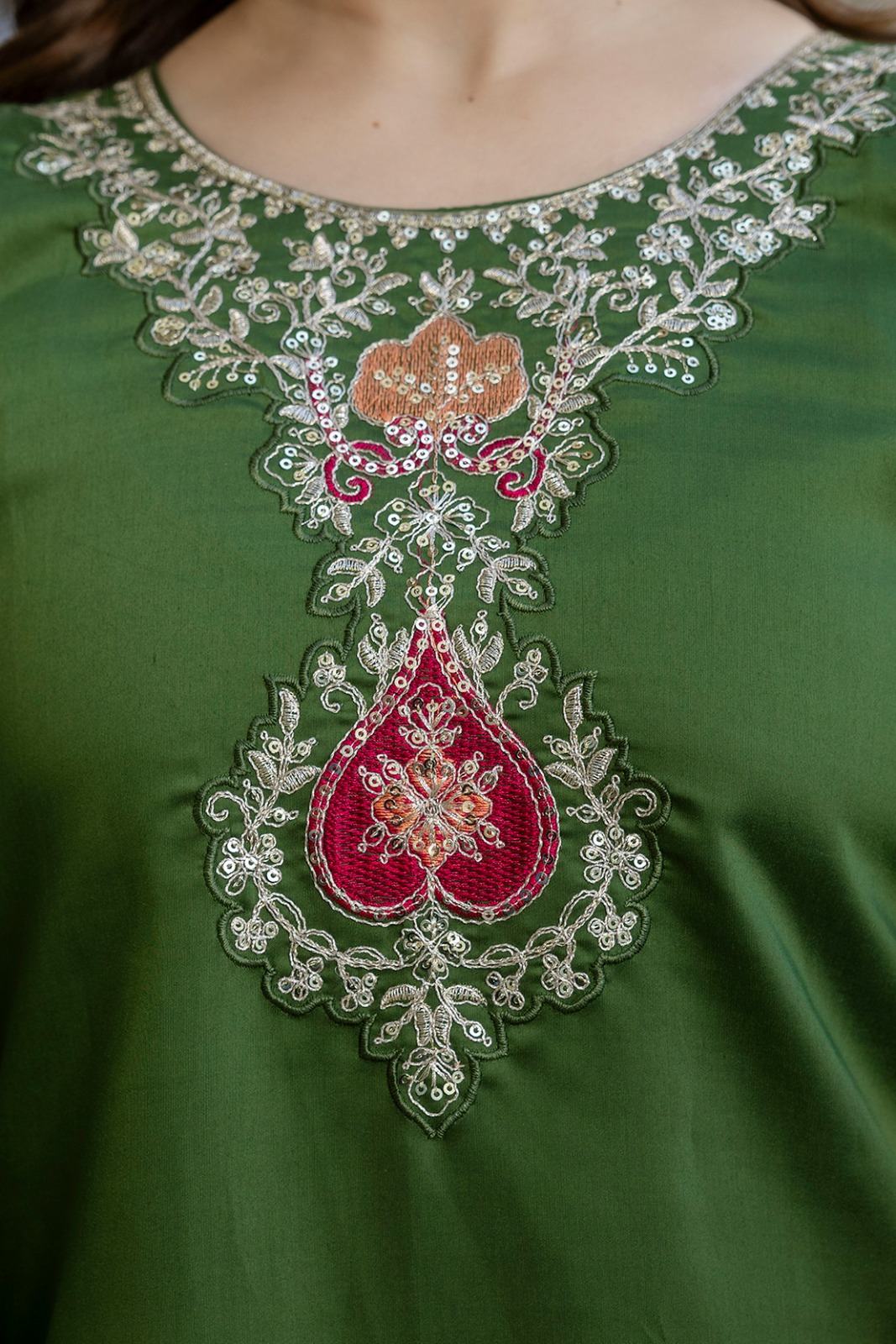 Green Chanderi Embroidered Kurta Pant Dupatta Set