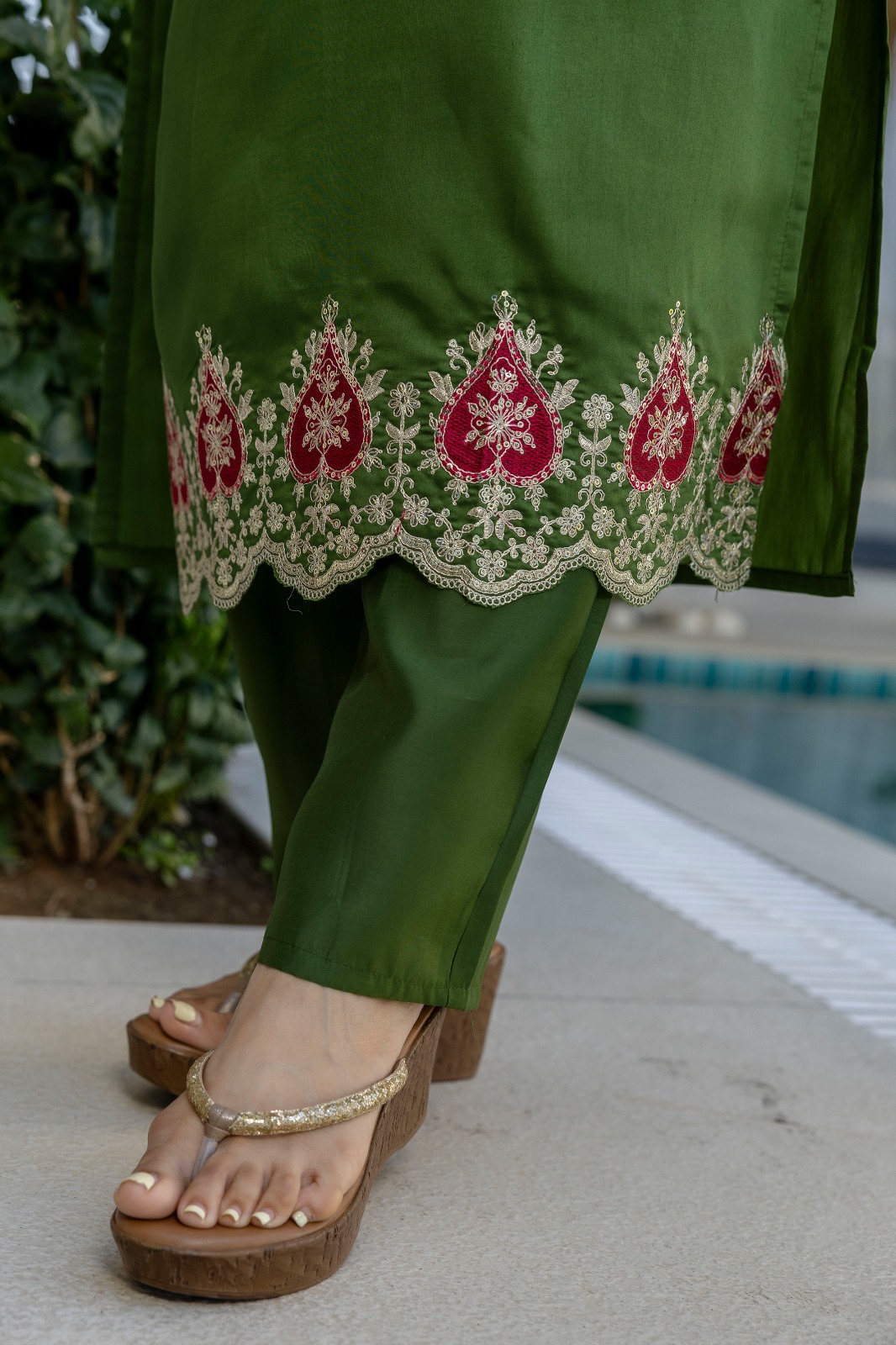 Green Chanderi Embroidered Kurta Pant Dupatta Set