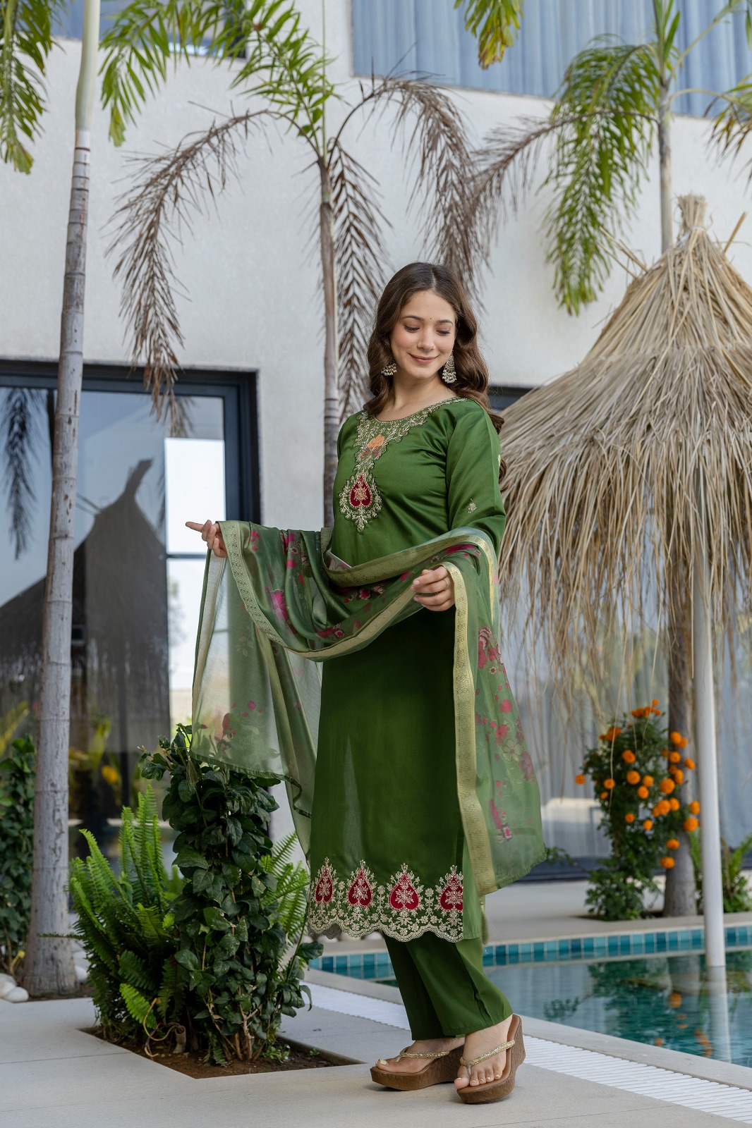 Green Chanderi Embroidered Kurta Pant Dupatta Set