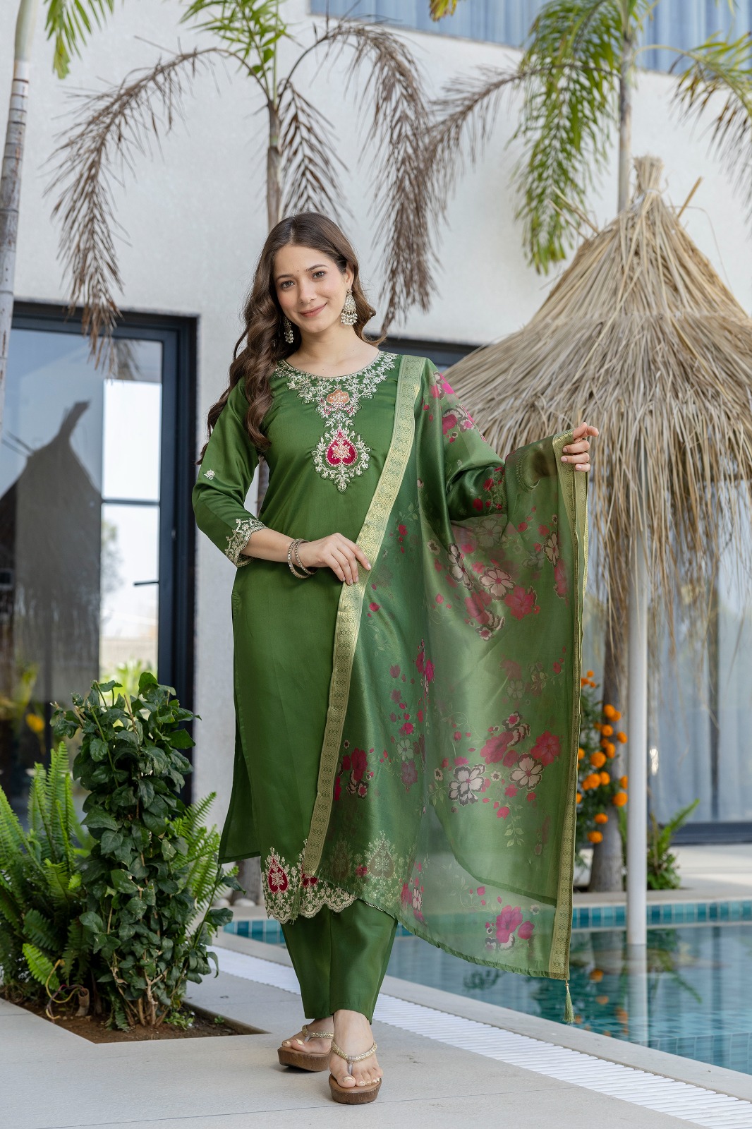Green Chanderi Embroidered Kurta Pant Dupatta Set