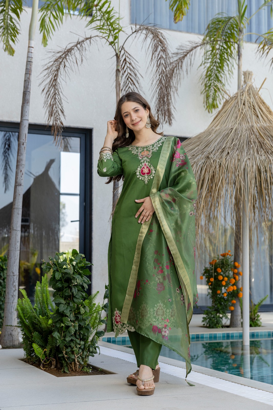 Green Chanderi Embroidered Kurta Pant Dupatta Set