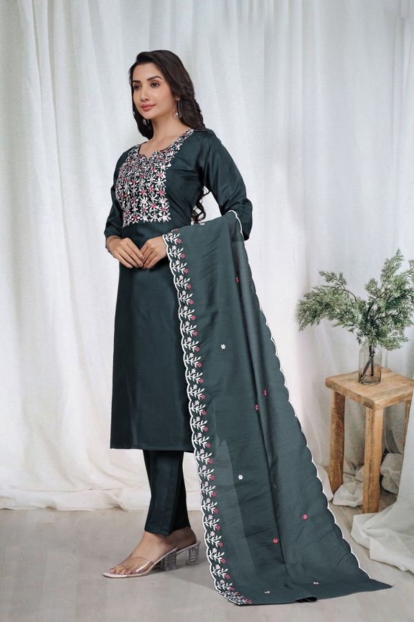 Dark Green Embroidered Kurta Pant Dupatta Set