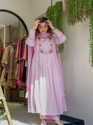 Pink Embroidered Chanderi Silk Kurta Set with Dupatta
