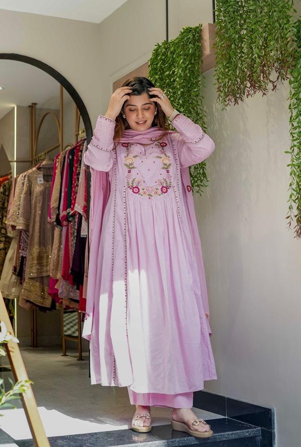 Pink Embroidered Chanderi Silk Kurta Set with Dupatta