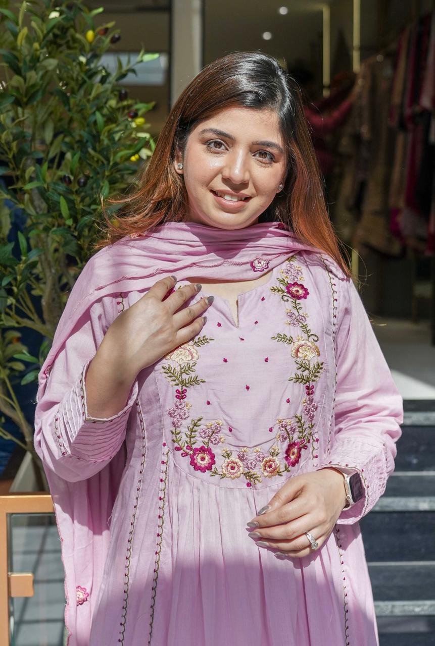 Pink Embroidered Chanderi Silk Kurta Set with Dupatta