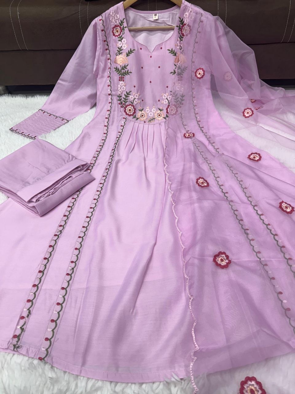 Pink Embroidered Chanderi Silk Kurta Set with Dupatta