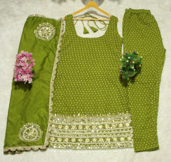 Green Georgette Embroidered Kurta Pant Dupatta Set
