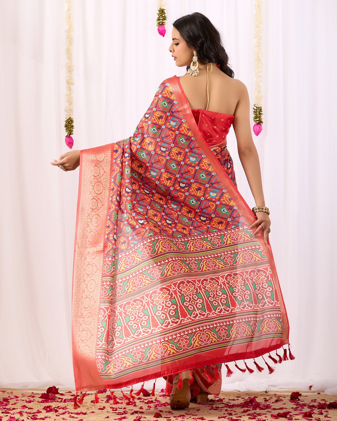 Red Patola Design Lichi Silk Saree Online - Varnavi