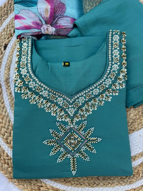 eal Green Embroidered Roman Silk Kurti Set Dupatta
