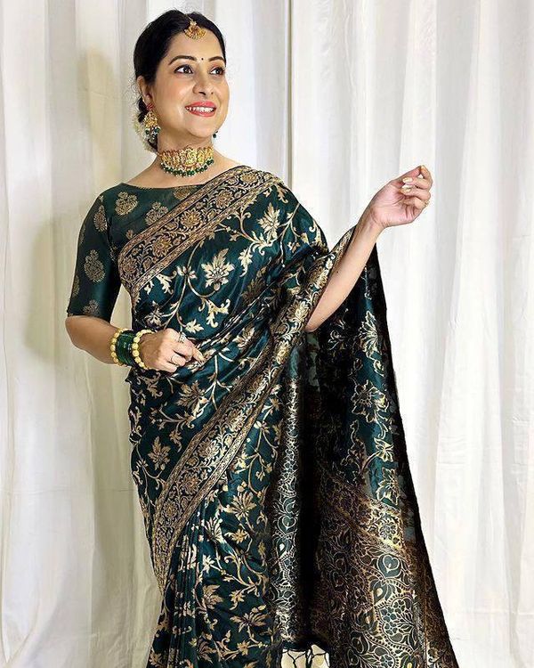 Dark Green Banarasi Lichi Silk Saree with Zari Work