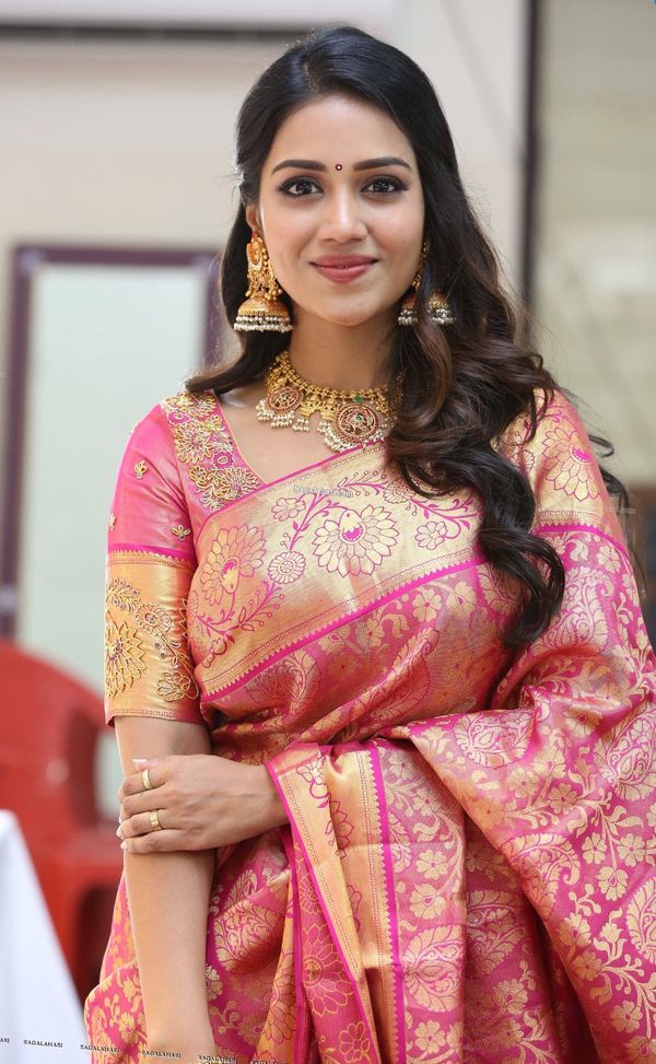 Pink Gold Banarasi Lichi Silk Saree with Rich Zari Work