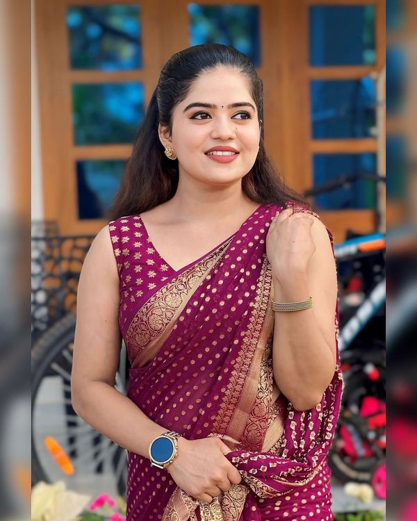 Maroon Lichi Silk Jacquard Saree with Rich Pallu