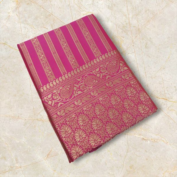 Magenta Zari Banarasi Lichi Silk Saree With Blouse