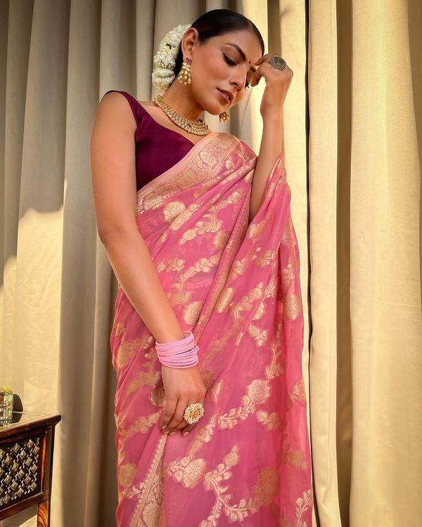 Pink Banarasi Lichi Silk Saree With Zari Design