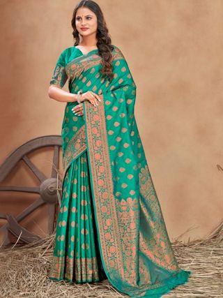 Traditional Green Silk Saree with Jacquard Zari Border