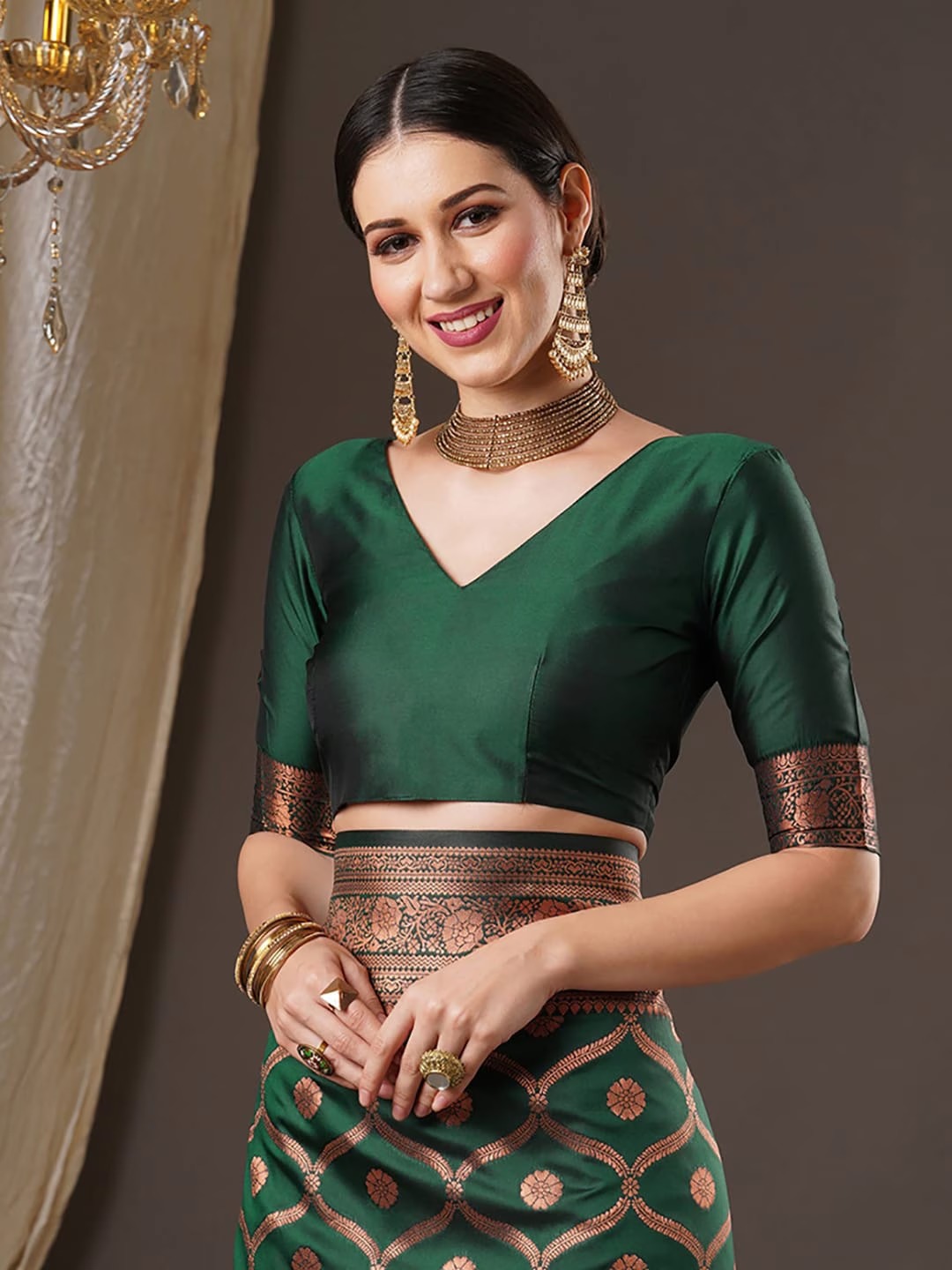 Premium Green Banarasi Saree with Intricate Zari Weaving