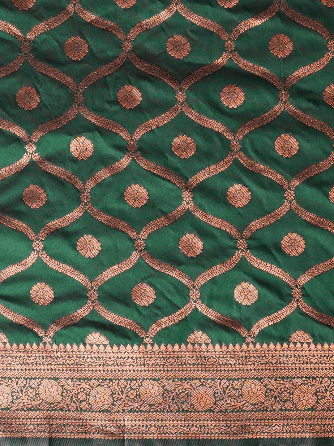 Premium Green Banarasi Saree with Intricate Zari Weaving