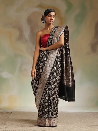 Stylish Black Banarasi Saree with Detailed Jacquard Work