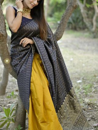 Designer Black Soft Silk Saree with Intricate Patterns