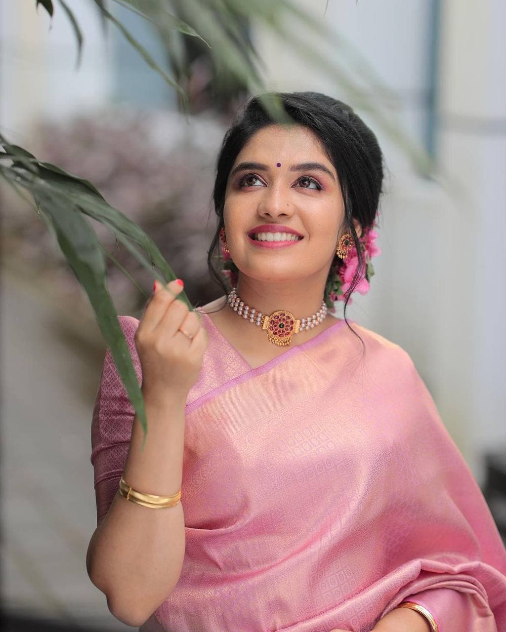 Elegant Rose Pink Banarasi Soft Silk Saree with Zari