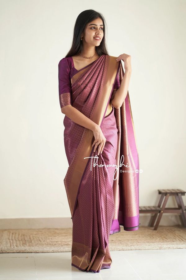 Elegant Mauve Banarasi Silk Saree with Regal Zari Detailing