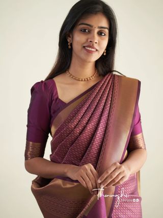Elegant Mauve Banarasi Silk Saree with Regal Zari Detailing