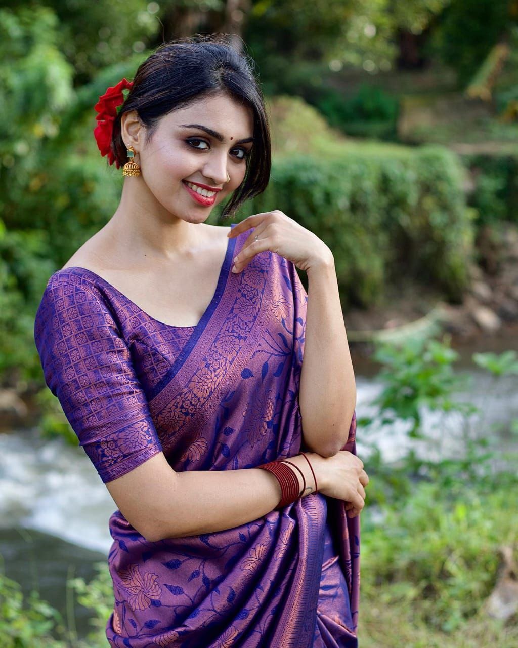 Traditional Purple Silk Saree with Jacquard Pattern