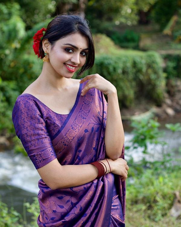 Traditional Purple Silk Saree with Jacquard Pattern