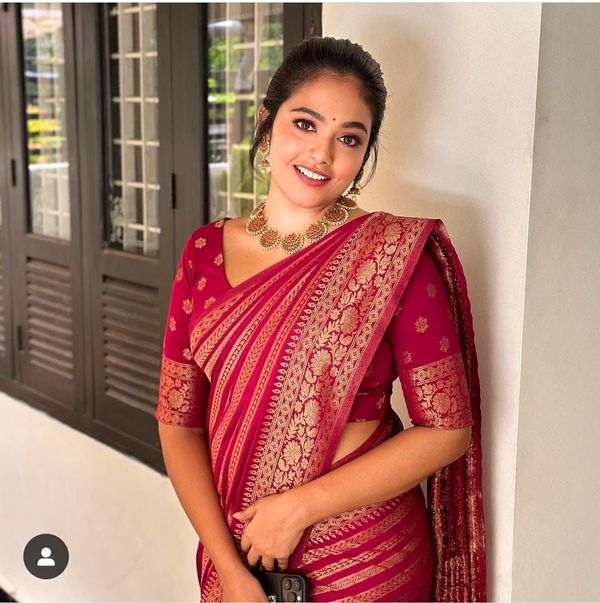 Red Banarasi Soft Silk Saree with Elegant Zari Work