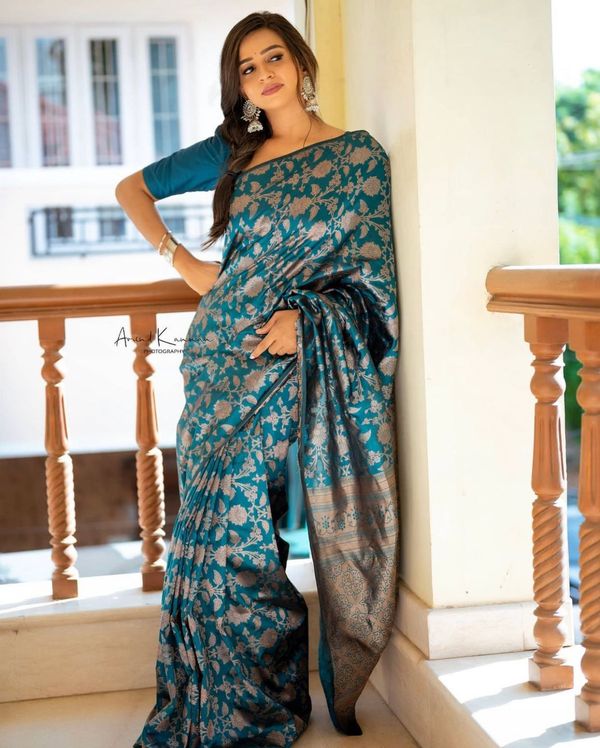 Elegant Teal Silk Saree with Floral Zari Design