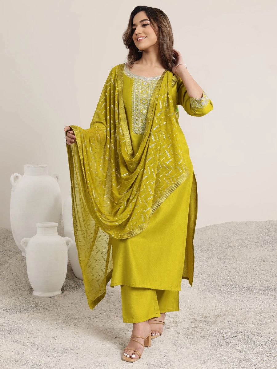 Olive Designer Kurti Set with Amrai Silk Dupatta