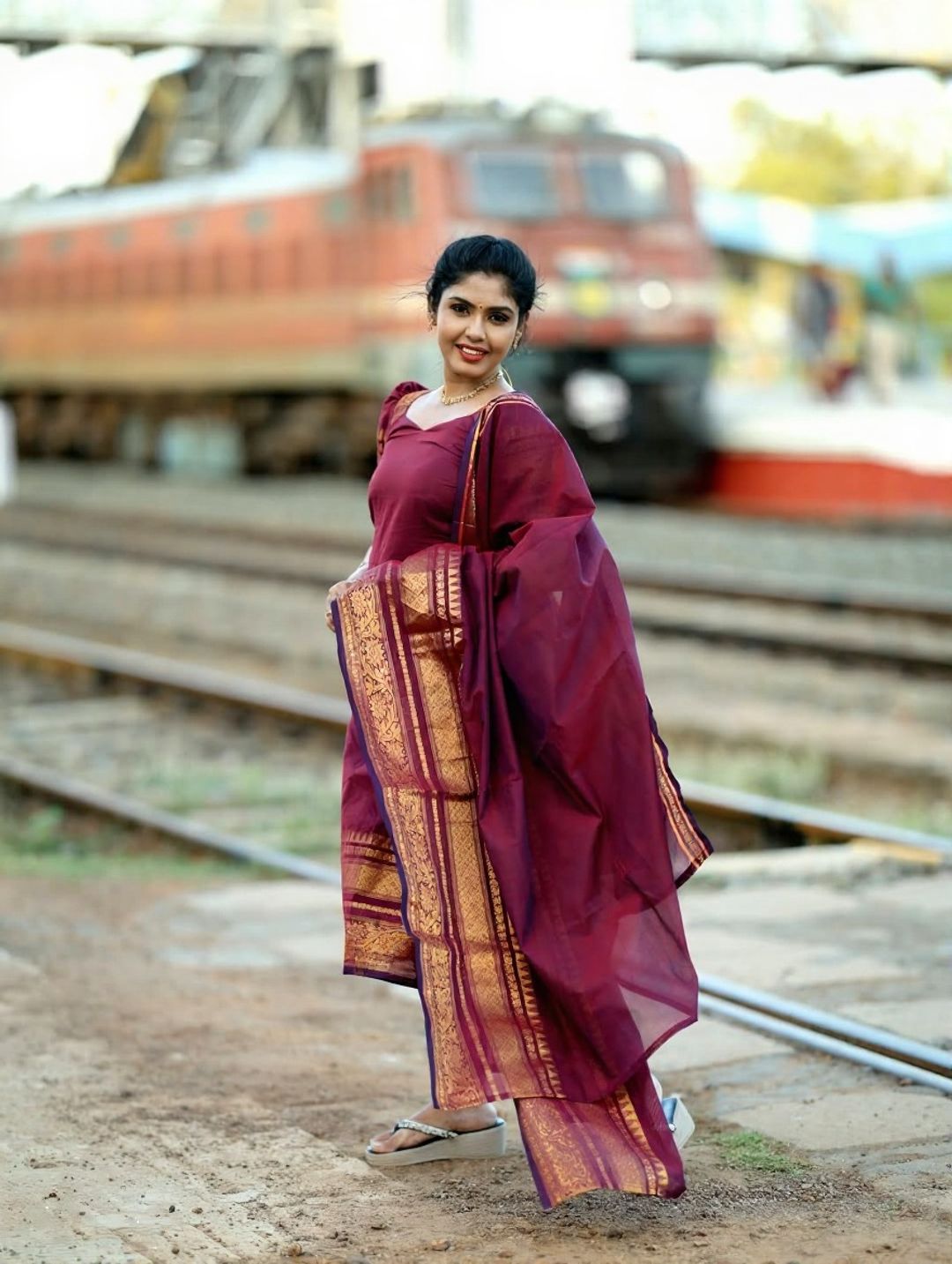 Maroon Ethnic Weave Kurti Set with Elegant Dupatta