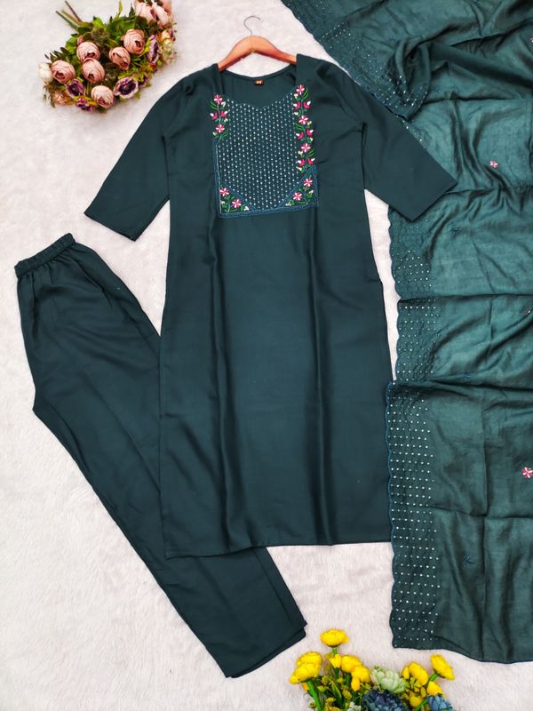 Graceful Dark Green Cotton Kurta Set for Women Online