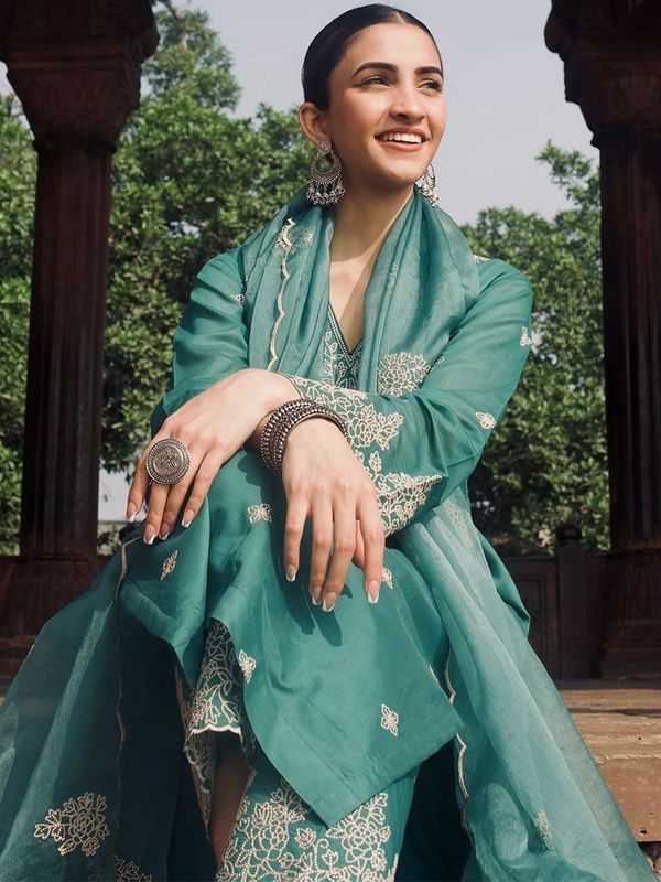 Teal Embroidered Rayon Straight Kurta Set with Organza Dupatta