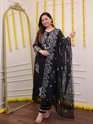 Stylish Black Kurta Pant Dupatta Set with White Embroidery