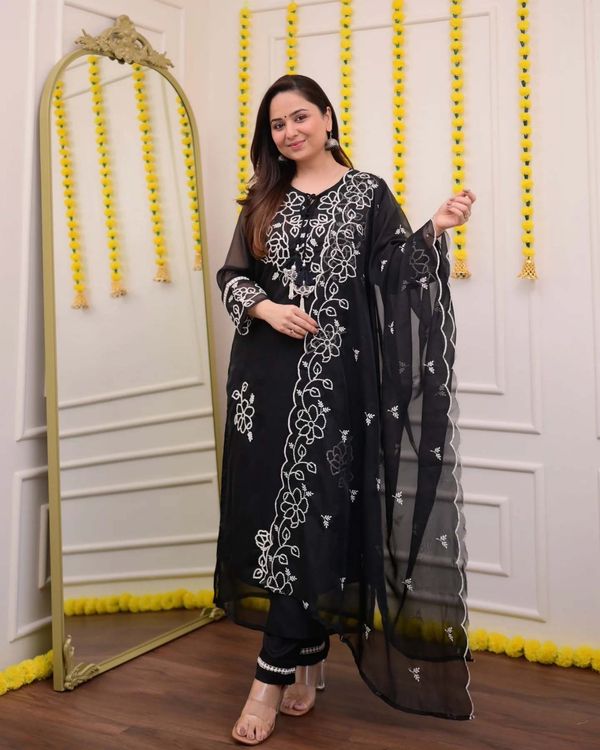 Stylish Black Kurta Pant Dupatta Set with White Embroidery