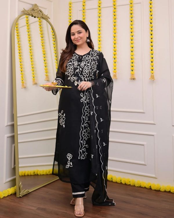 Stylish Black Kurta Pant Dupatta Set with White Embroidery