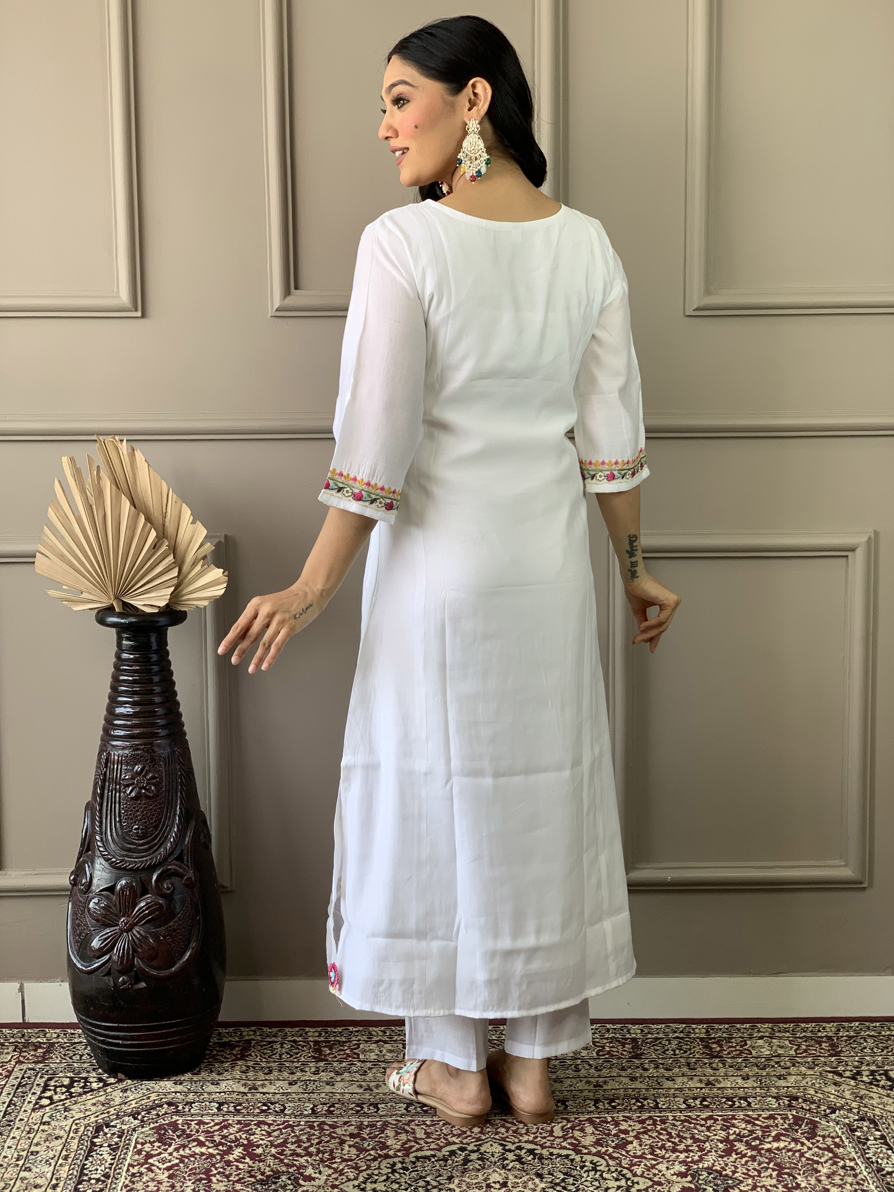 White Chanderi Embroidered Kurta Set with Organza Dupatta