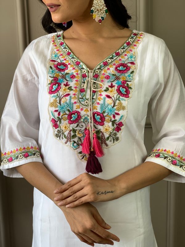 White Chanderi Embroidered Kurta Set with Organza Dupatta