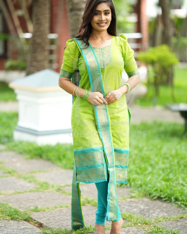 Parrot Green Kanchi Cotton Kurti with Woven Dupatta