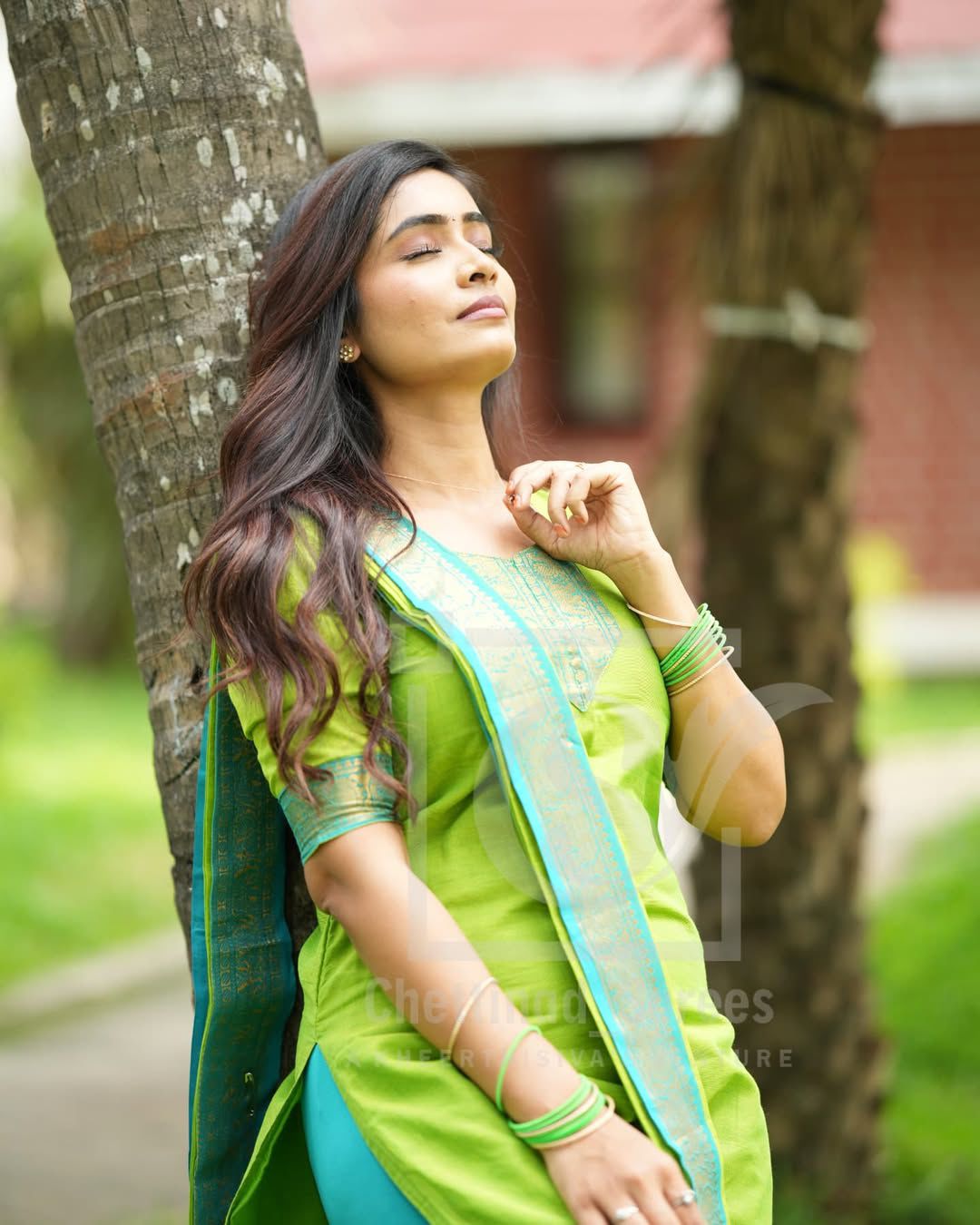 Parrot Green Kanchi Cotton Kurti with Woven Dupatta