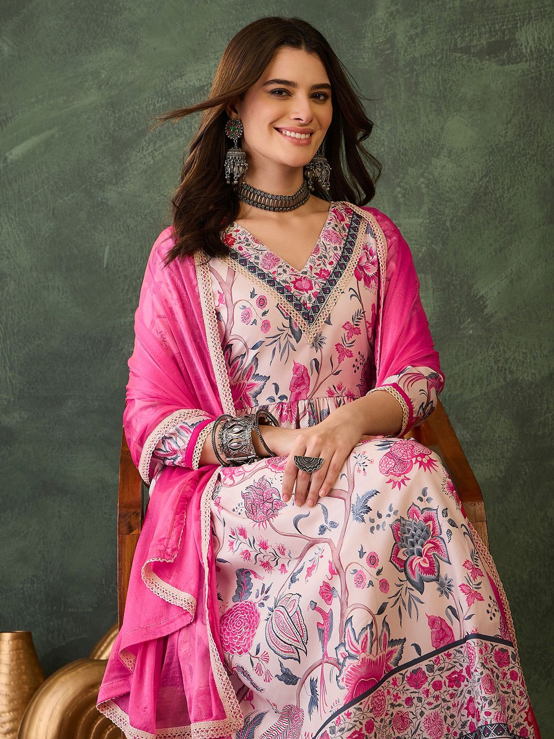 Cream Floral Print Kurti Pant Dupatta Set Online