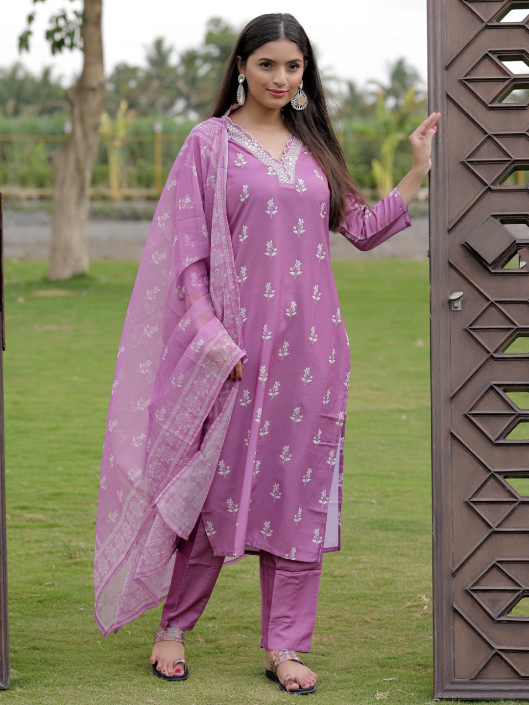 Onion Pink Printed Kurti Pant Dupatta Set