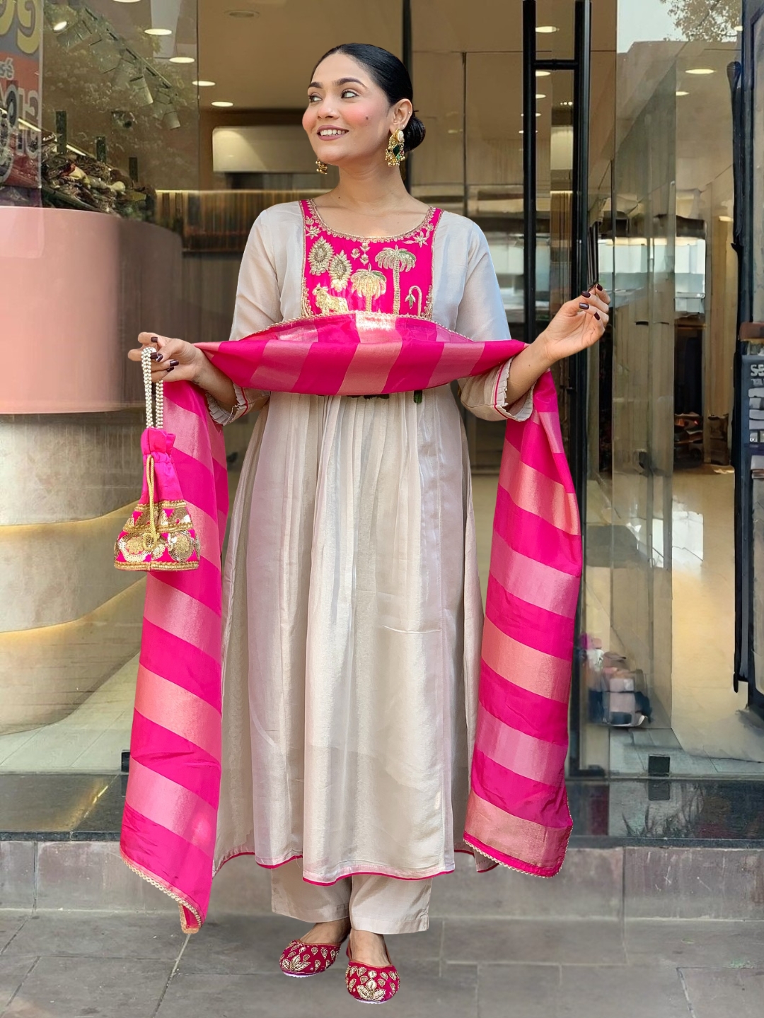 Elegant Silk Embroidered Kurta Pant Set with Jacquard Dupatta