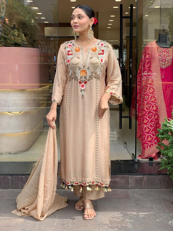 Cream Chanderi Embroidered Kurta Set with Dupatta