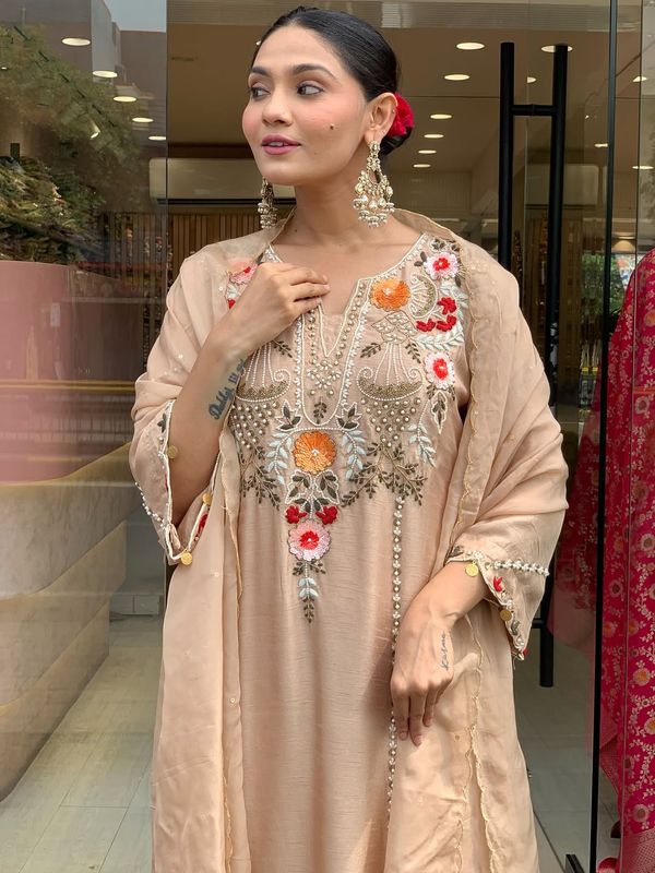 Cream Chanderi Embroidered Kurta Set with Dupatta