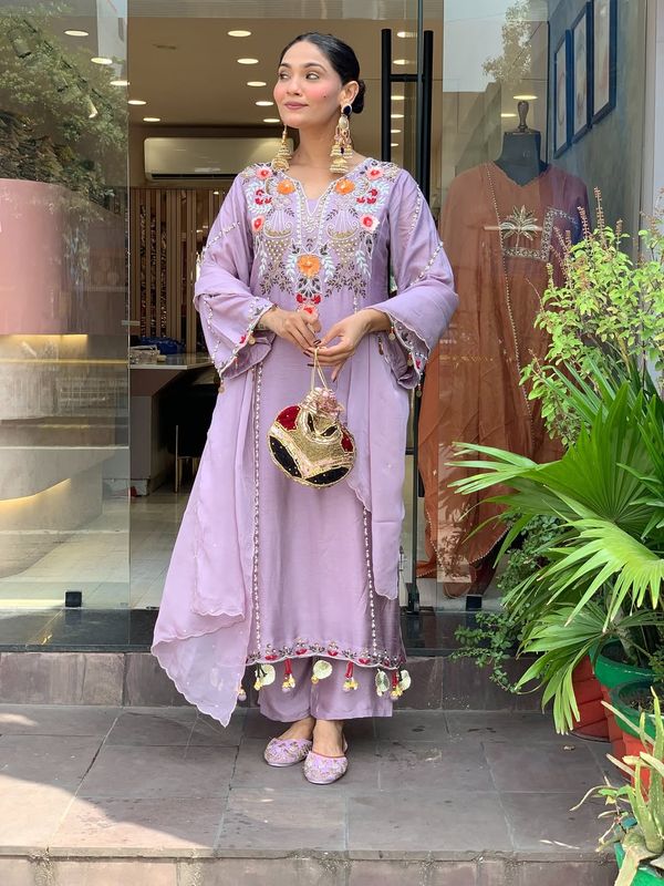 Lavender Chanderi Embroidered Kurta Set with Dupatta