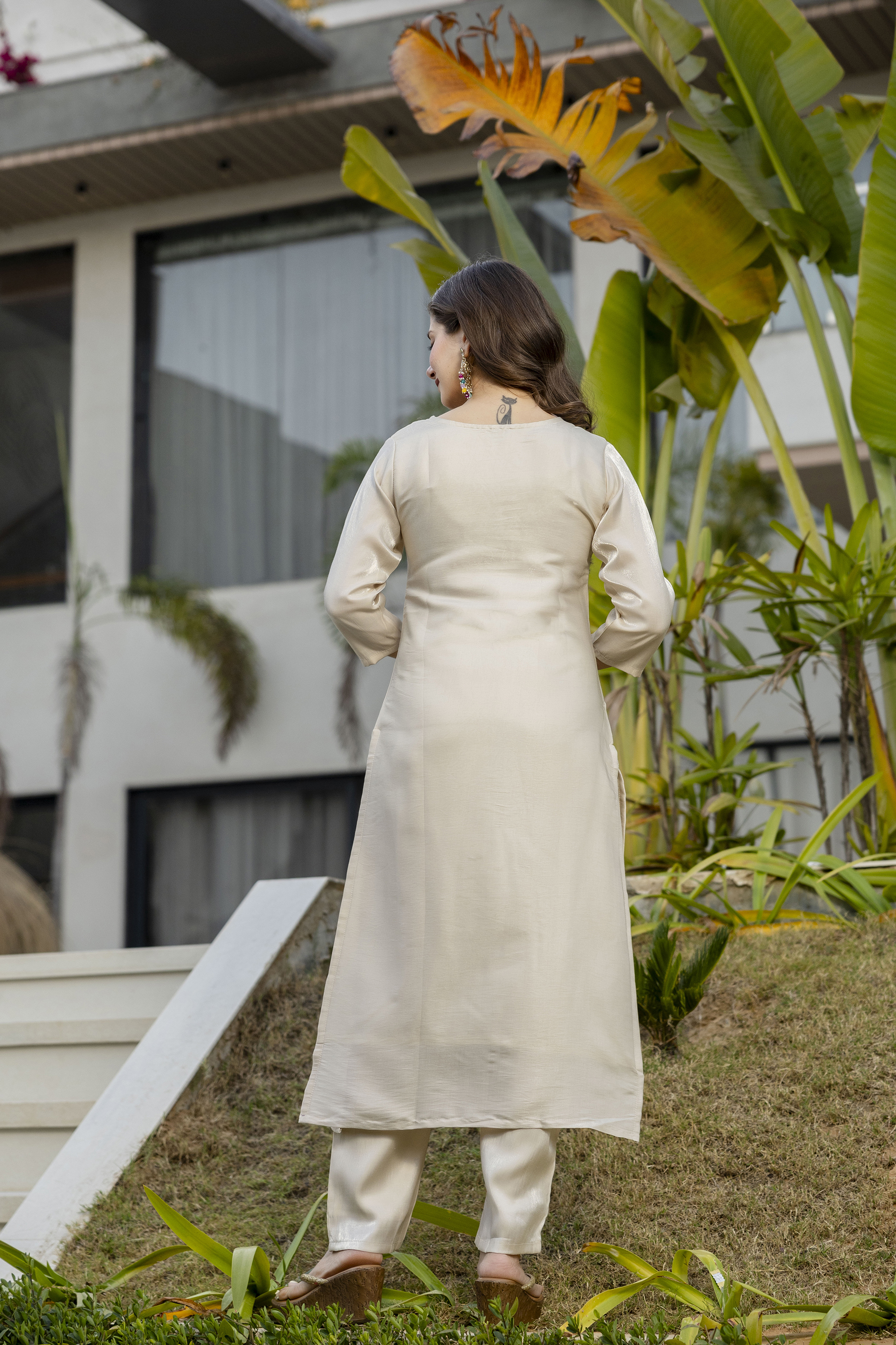 Cream Embroidered Kurta Set with Bandhani Style Dupatta