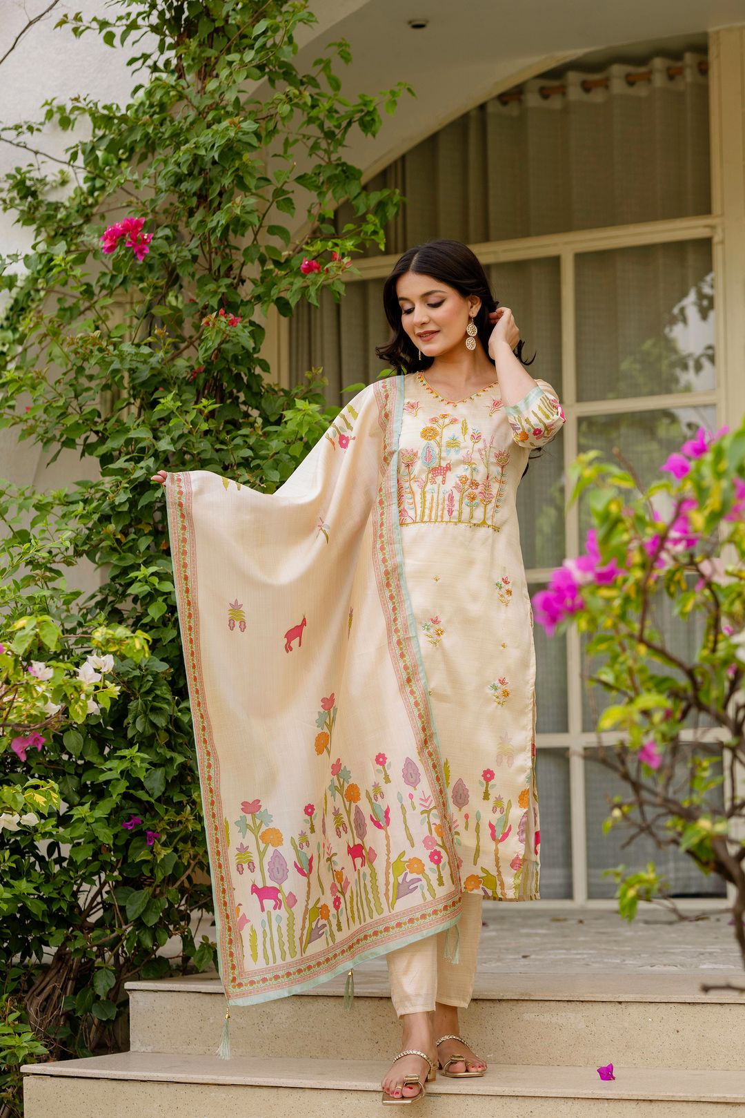 Cream Silk Embroidered Kurti Pant with Printed Dupatta