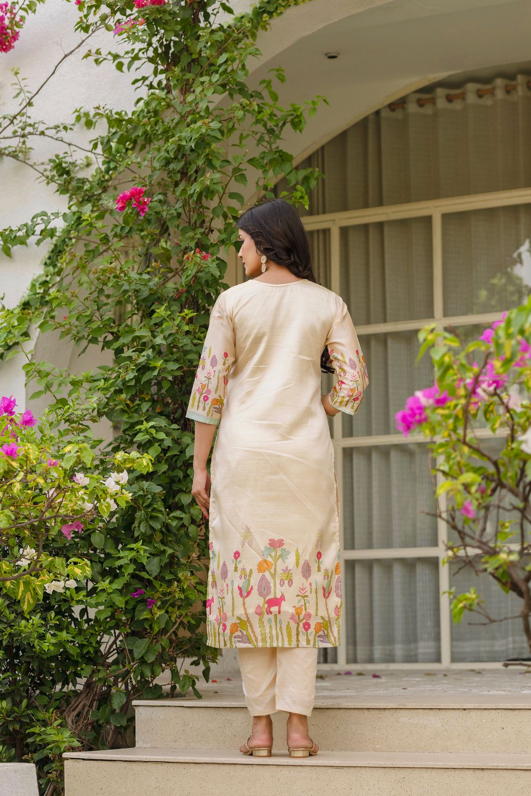 Cream Silk Embroidered Kurti Pant with Printed Dupatta